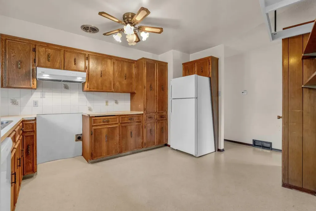 4511 Richmond Road SW Calgary AB T3E4P9