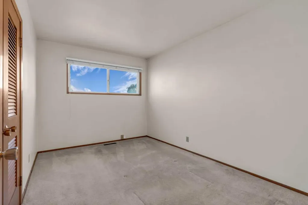 4511 Richmond Road SW Calgary AB T3E4P9