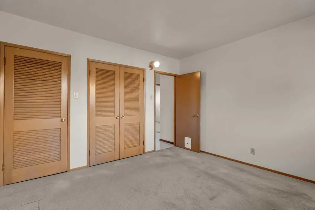 4511 Richmond Road SW Calgary AB T3E4P9