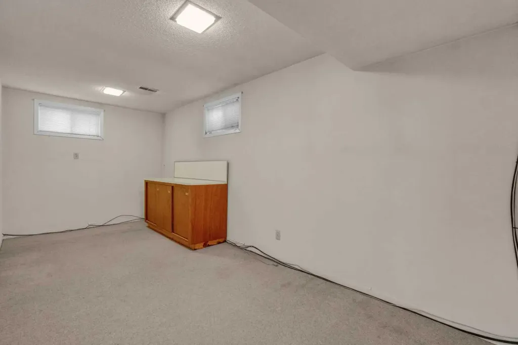 4511 Richmond Road SW Calgary AB T3E4P9