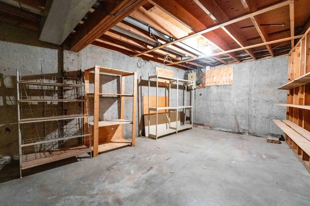 4511 Richmond Road SW Calgary AB T3E4P9