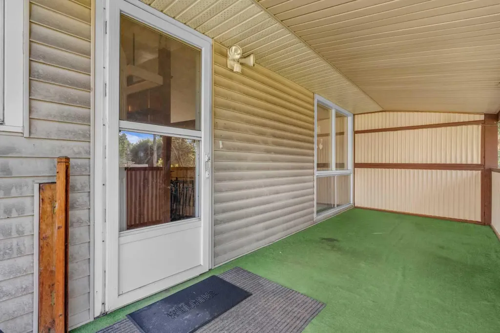 4511 Richmond Road SW Calgary AB T3E4P9