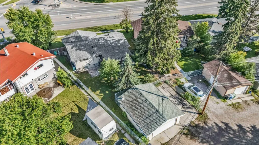 4511 Richmond Road SW Calgary AB T3E4P9