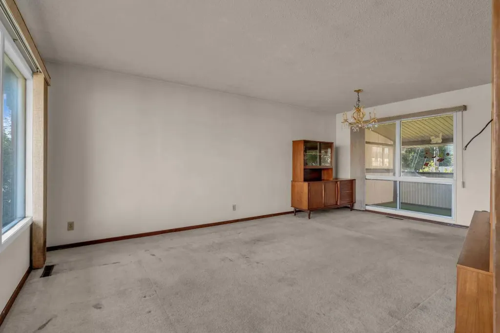 4511 Richmond Road SW Calgary AB T3E4P9