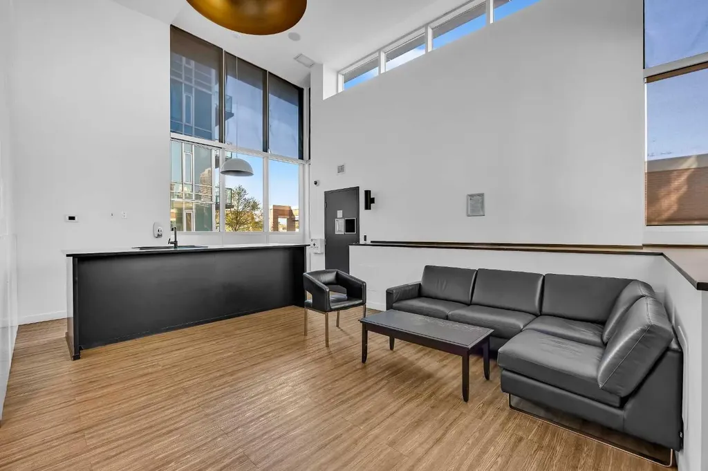 1410 1 Street SE Calgary AB T2G 5T7