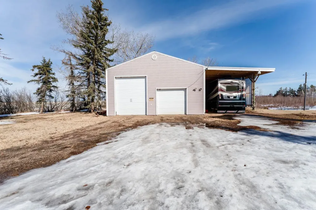 190018 Highway 9 Rural Starland County AB T0J0Y0