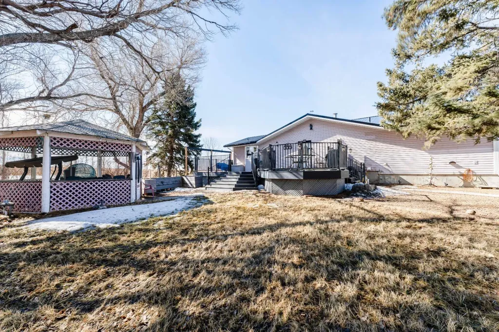 190018 Highway 9 Rural Starland County AB T0J0Y0