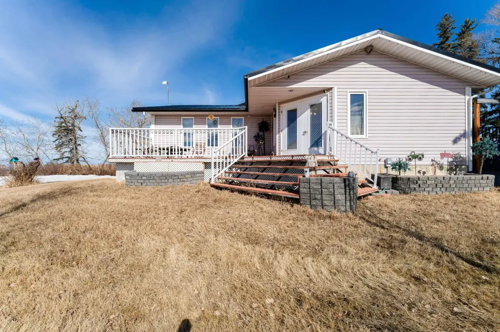 190018 Highway 9 Rural Starland County AB T0J0Y0