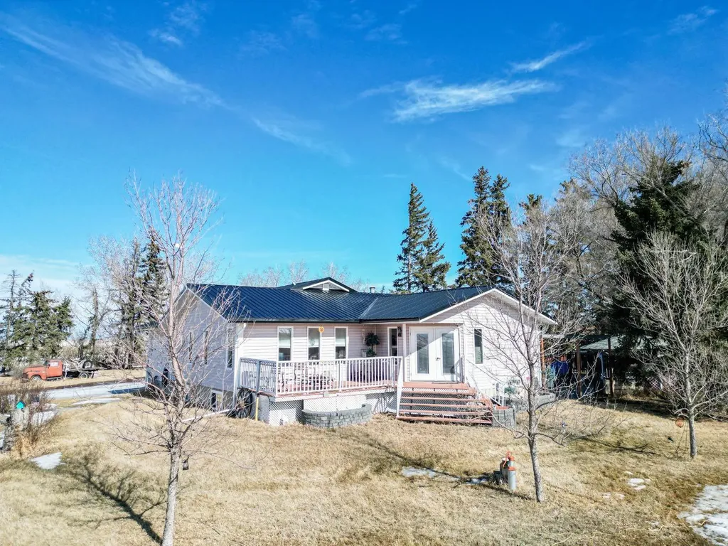 190018 Highway 9 Rural Starland County AB T0J0Y0