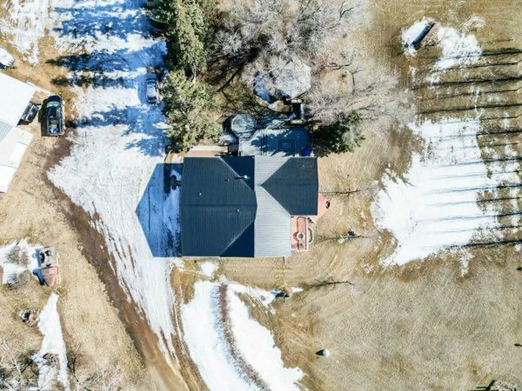 190018 Highway 9 Rural Starland County AB T0J0Y0