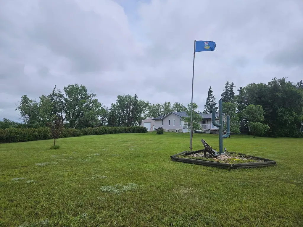 190018 Highway 9 Rural Starland County AB T0J0Y0