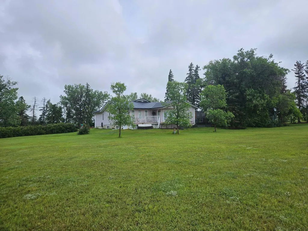 190018 Highway 9 Rural Starland County AB T0J0Y0