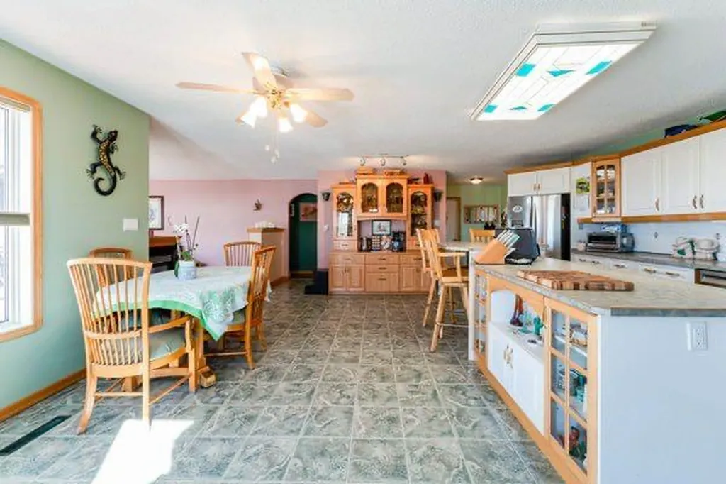 190018 Highway 9 Rural Starland County AB T0J0Y0