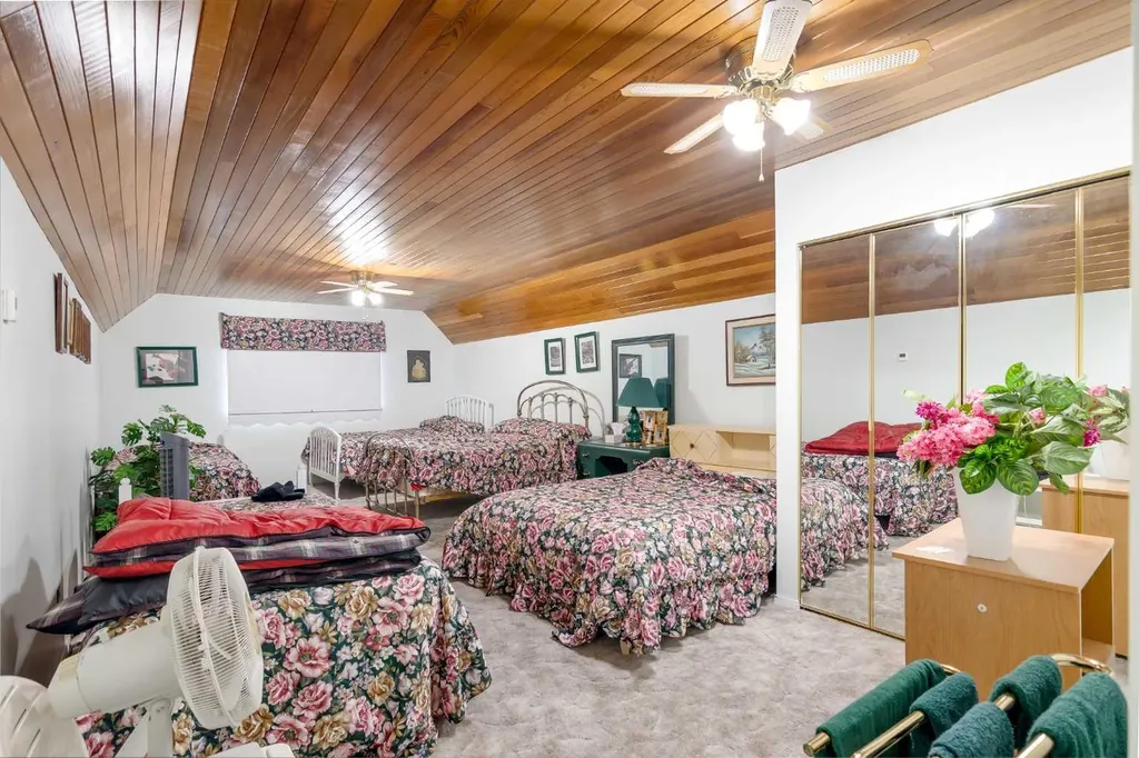 3 Rustic Road Norglenwold AB T4S 1S5
