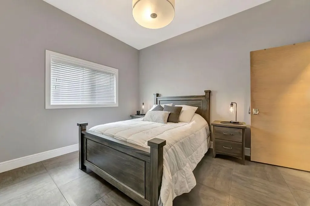 6308 20a Street Close Lloydminster AB T9V 3J9