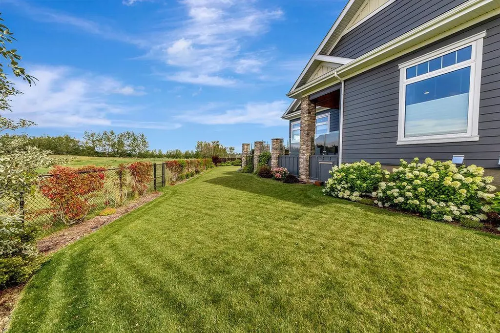 6308 20a Street Close Lloydminster AB T9V 3J9