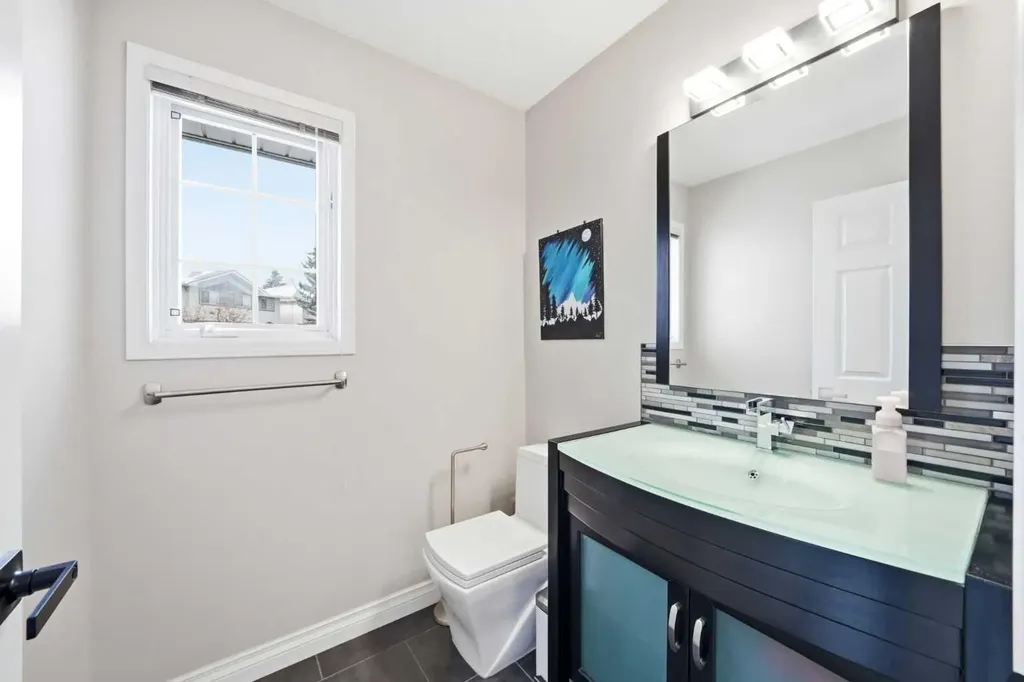 57 Kingsland Villas SW Calgary AB T2V 5J9