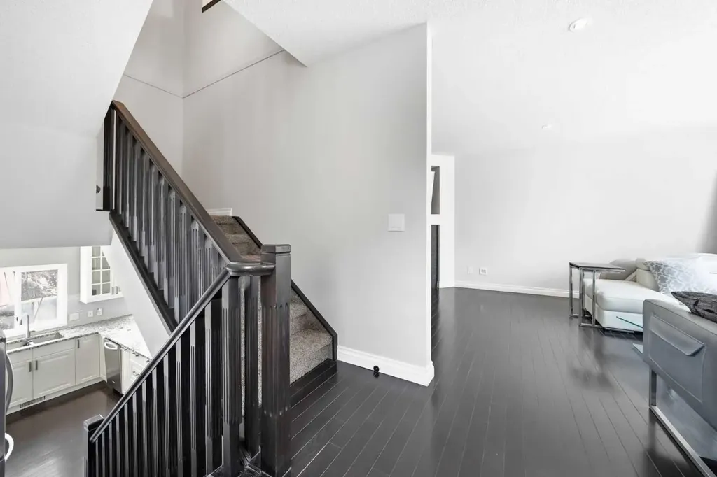 57 Kingsland Villas SW Calgary AB T2V 5J9