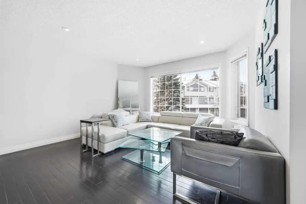 57 Kingsland Villas SW Calgary AB T2V 5J9