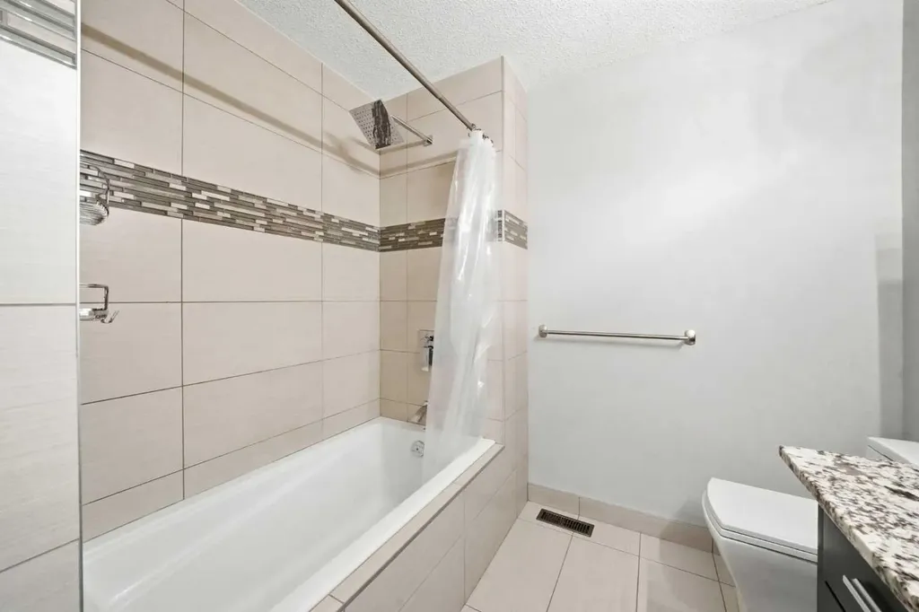 57 Kingsland Villas SW Calgary AB T2V 5J9