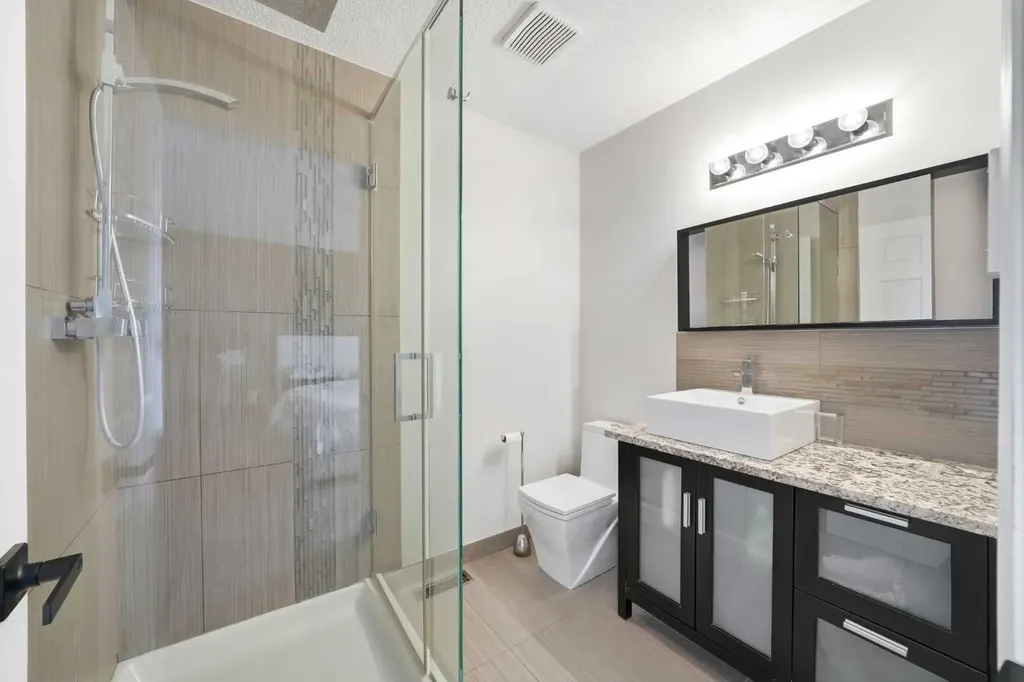 57 Kingsland Villas SW Calgary AB T2V 5J9