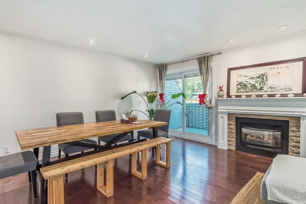 834 2 Avenue NW Calgary AB T2N0E5
