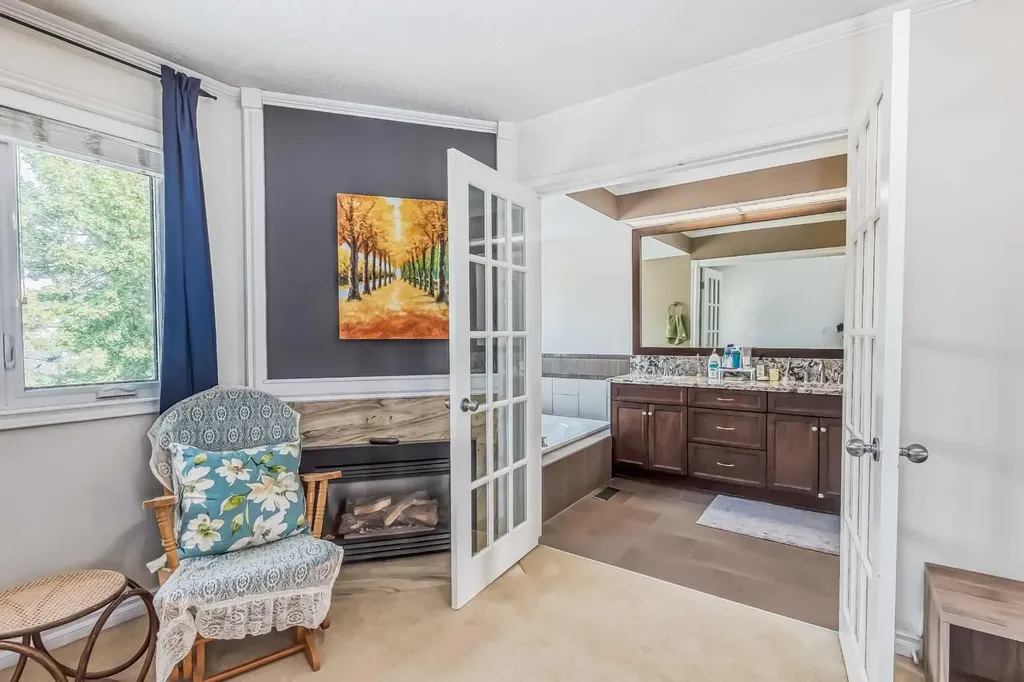 834 2 Avenue NW Calgary AB T2N0E5