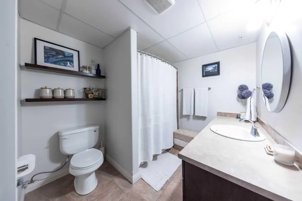 4102 69 Avenue Lloydminster AB T9V2H9