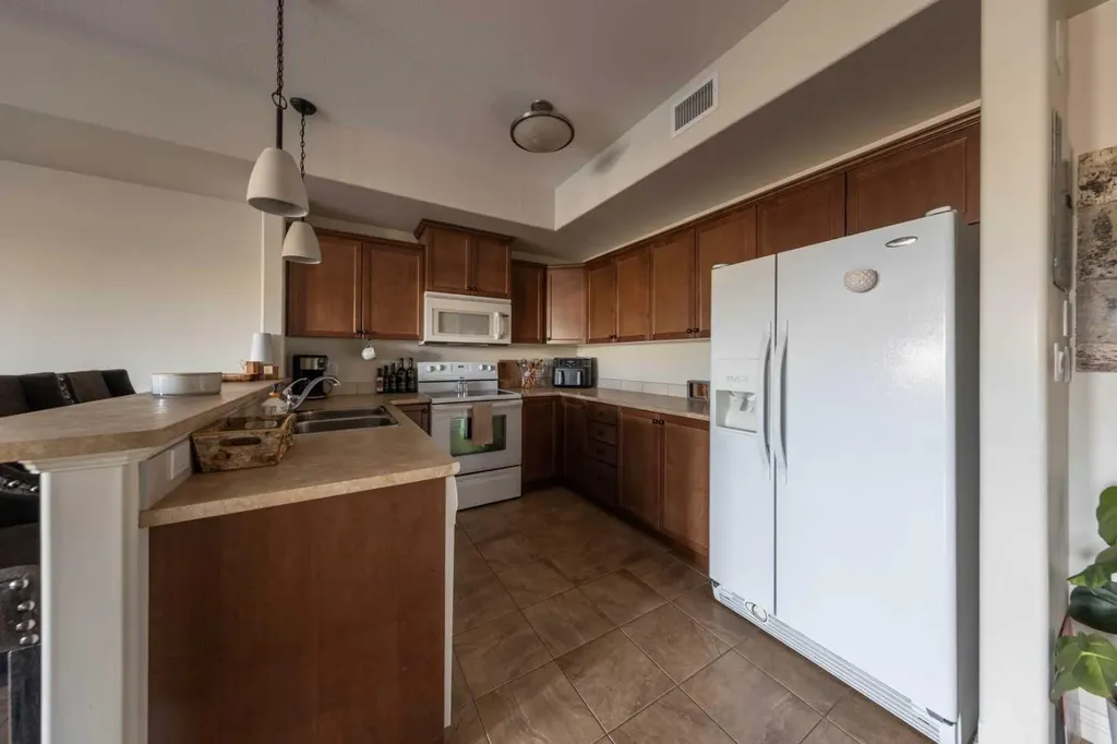 4102 69 Avenue Lloydminster AB T9V2H9
