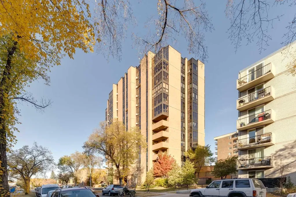 1334 13 Avenue SW Calgary AB T3C 3S2