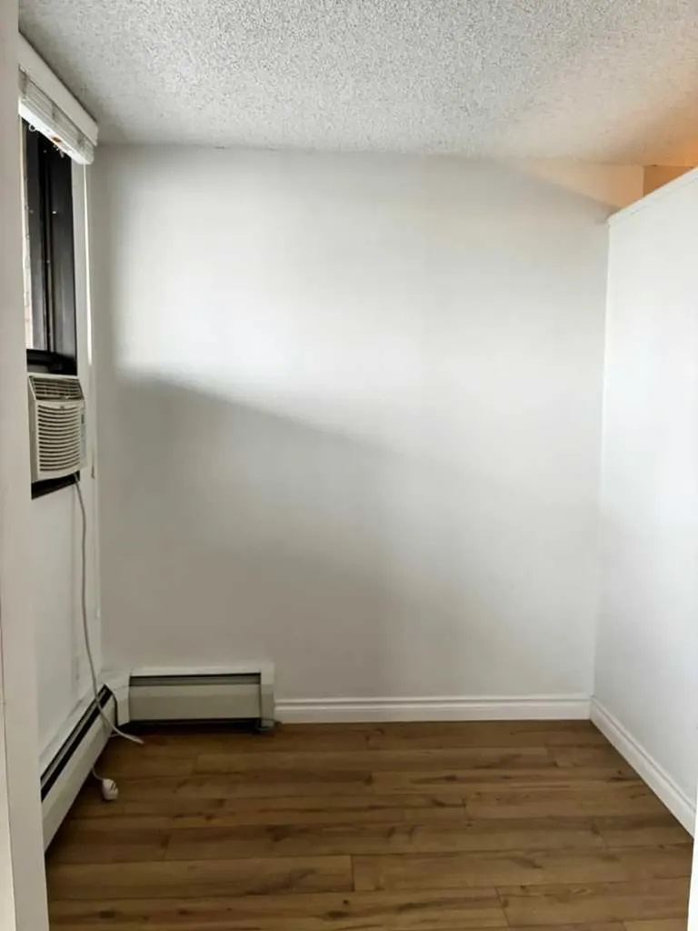1334 13 Avenue SW Calgary AB T3C 3S2