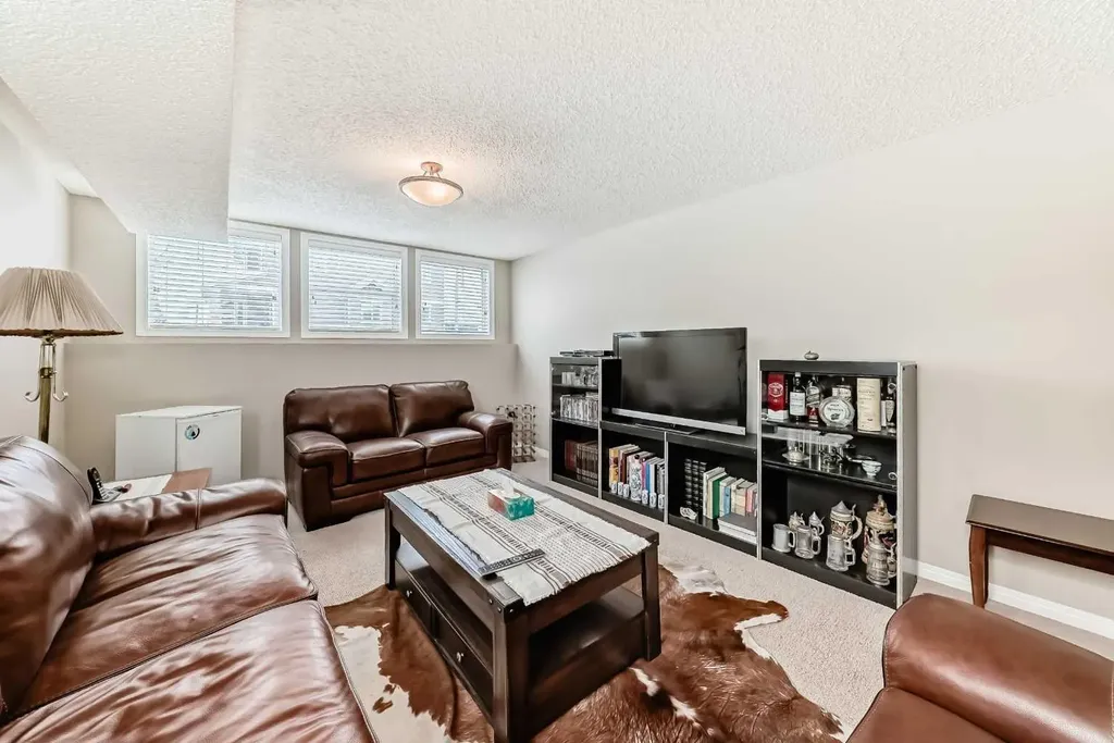 266 Fireside Place Cochrane AB T4C 0R0