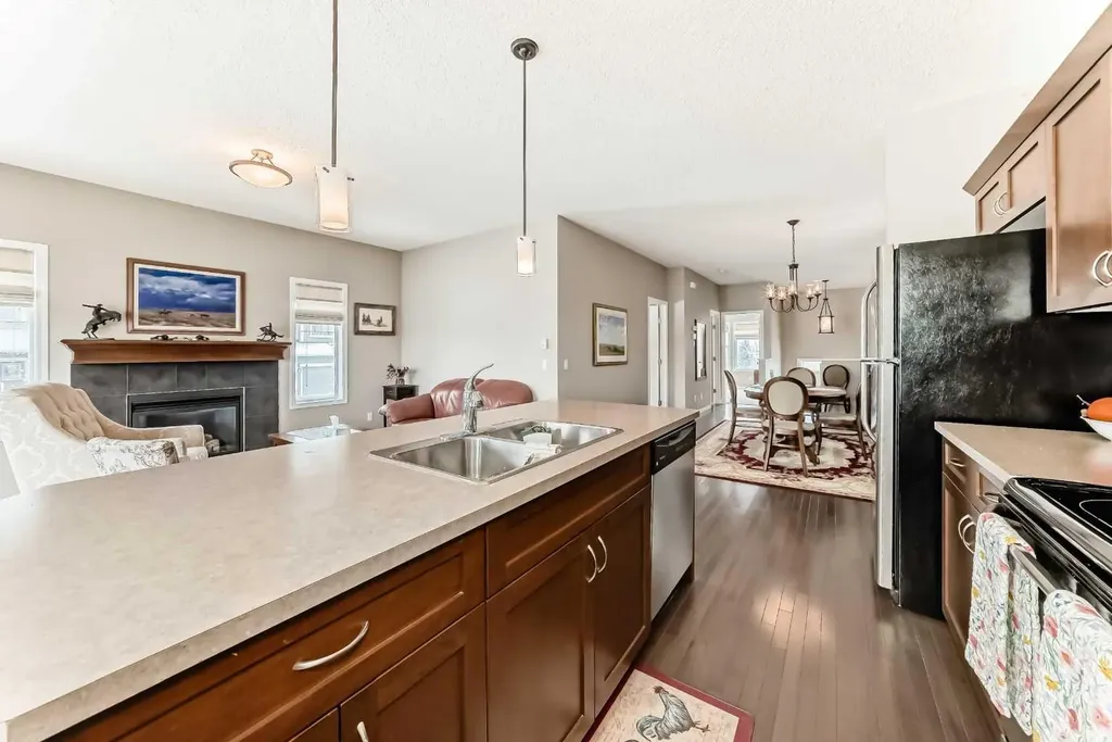 266 Fireside Place Cochrane AB T4C 0R0