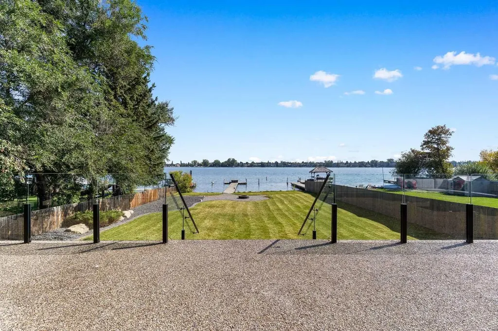 692 West Chestermere Drive Chestermere AB T1X1B5