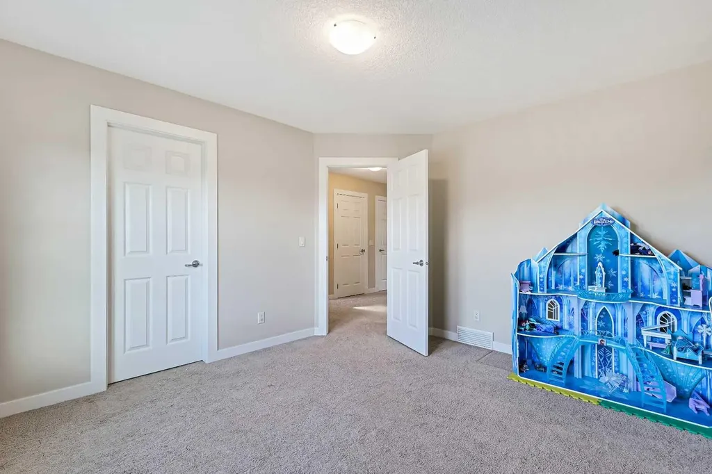 396 Tuscany Estates Rise NW Calgary AB T3L 0C5