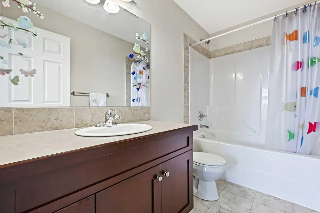 396 Tuscany Estates Rise NW Calgary AB T3L 0C5