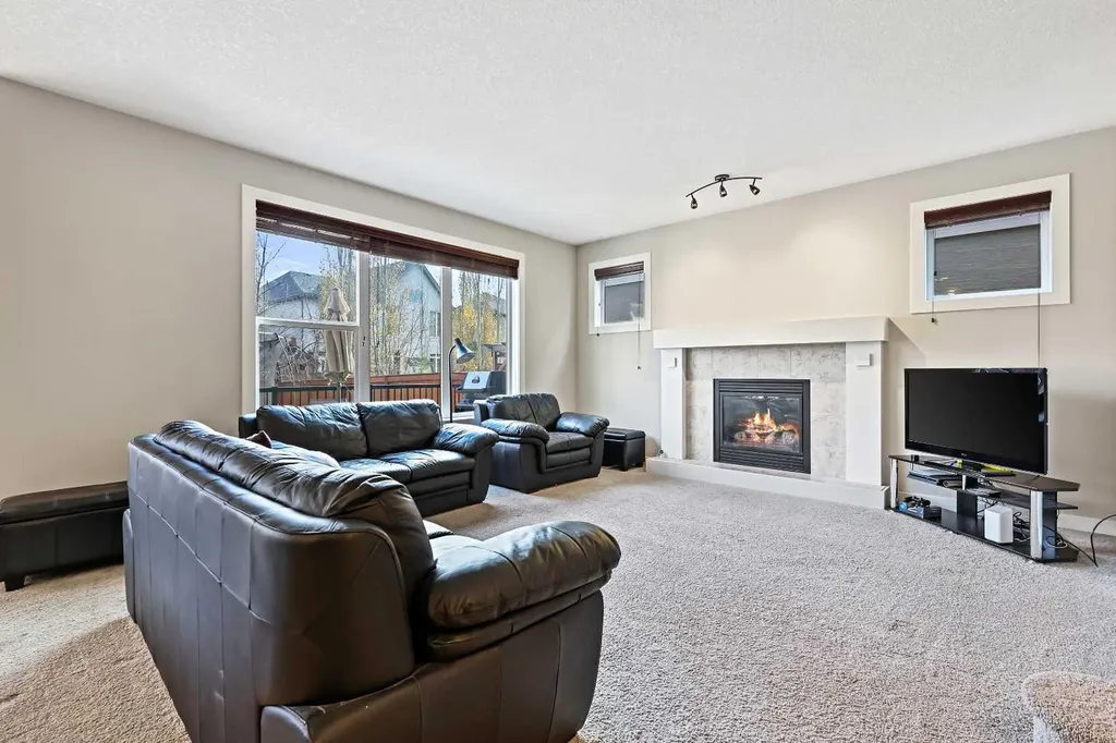 396 Tuscany Estates Rise NW Calgary AB T3L 0C5