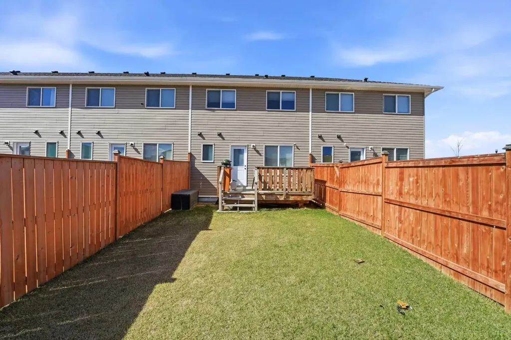 120 Memorial Parkway Rural Red Deer County AB T4E 3C5