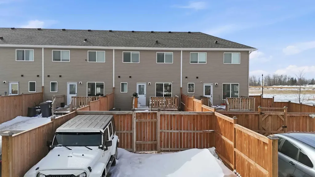 120 Memorial Parkway Rural Red Deer County AB T4E 3C5