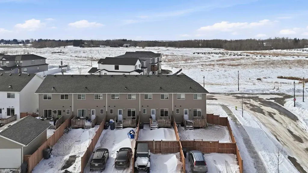 120 Memorial Parkway Rural Red Deer County AB T4E 3C5