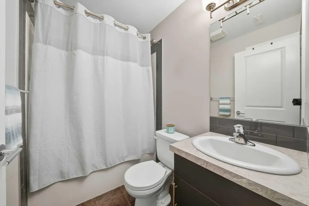 22 Mackenzie Ranch Way Lacombe AB T4L 0A7