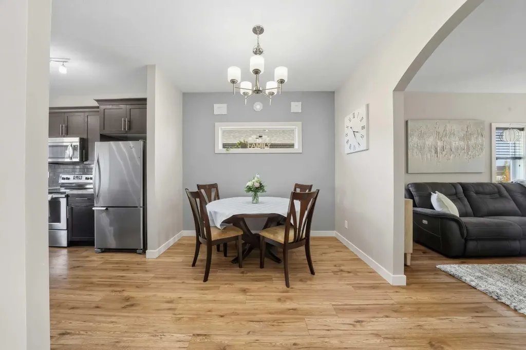 22 Mackenzie Ranch Way Lacombe AB T4L 0A7