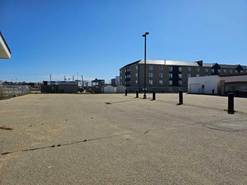 10070 117 Avenue Grande Prairie AB T8V4K5