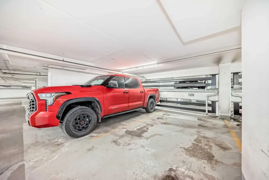 530 12 Avenue SW Calgary AB T2R 0B1