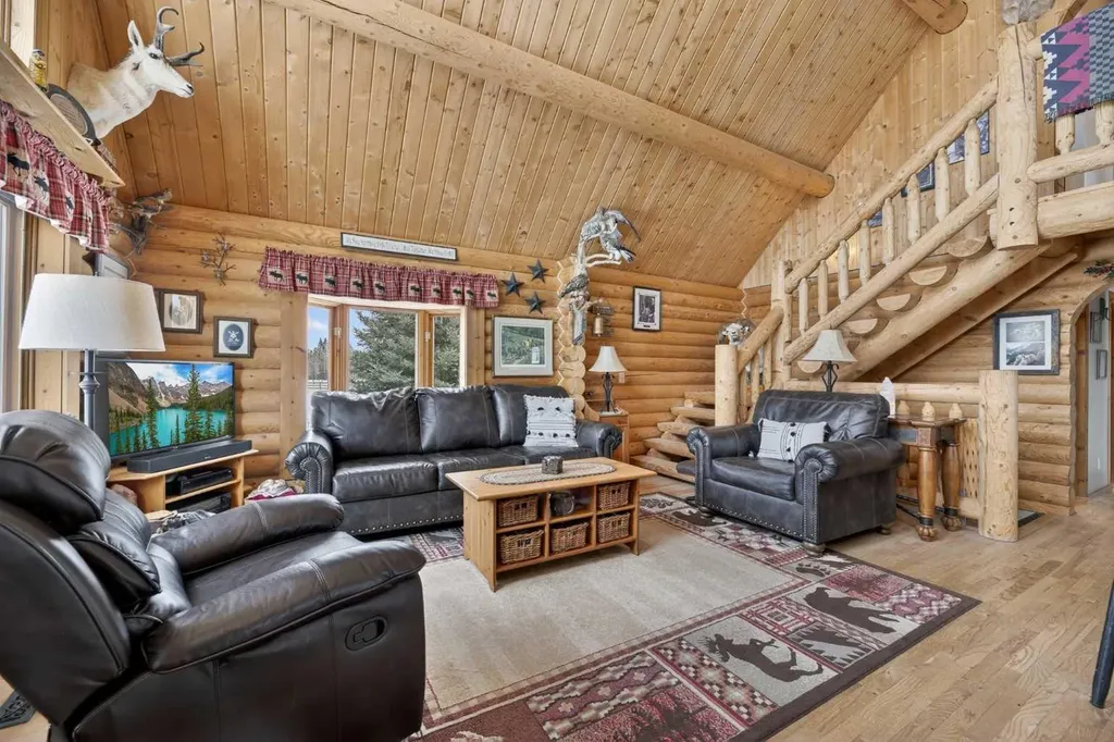 32460 Range Road 61 Rural Mountain View County AB T0M 1X0