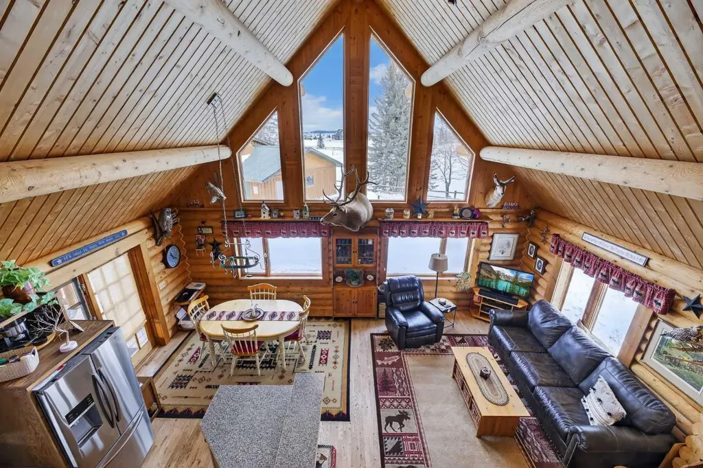 32460 Range Road 61 Rural Mountain View County AB T0M 1X0