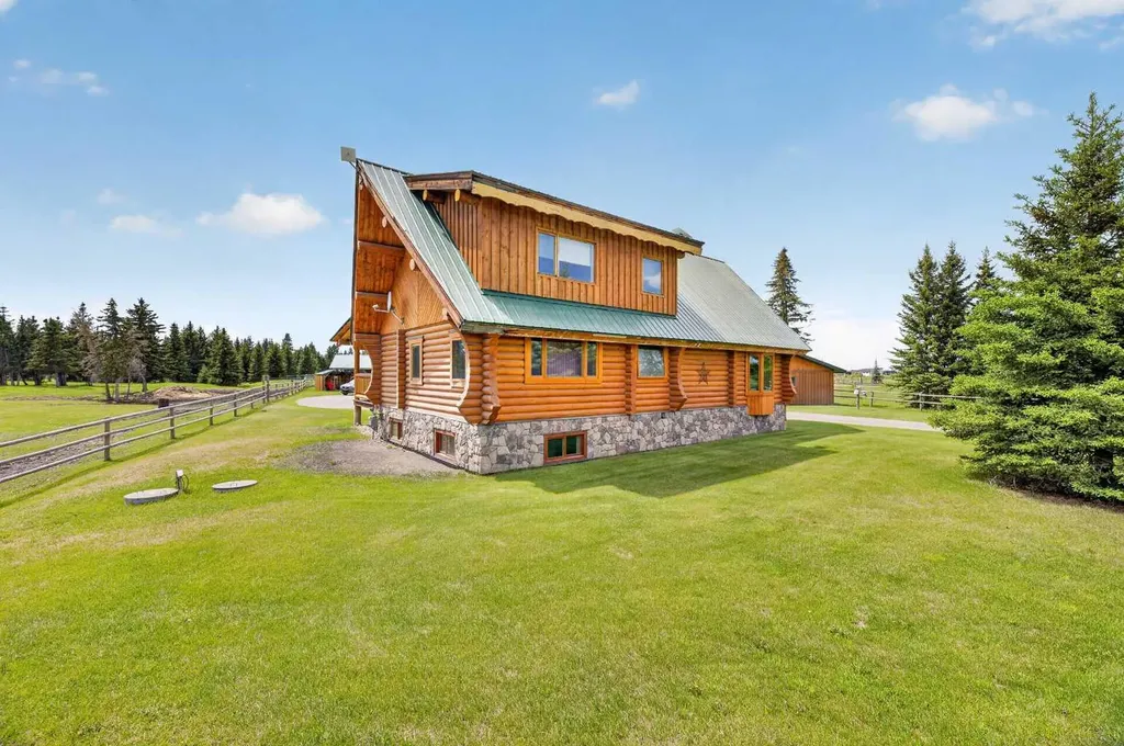 32460 Range Road 61 Rural Mountain View County AB T0M 1X0