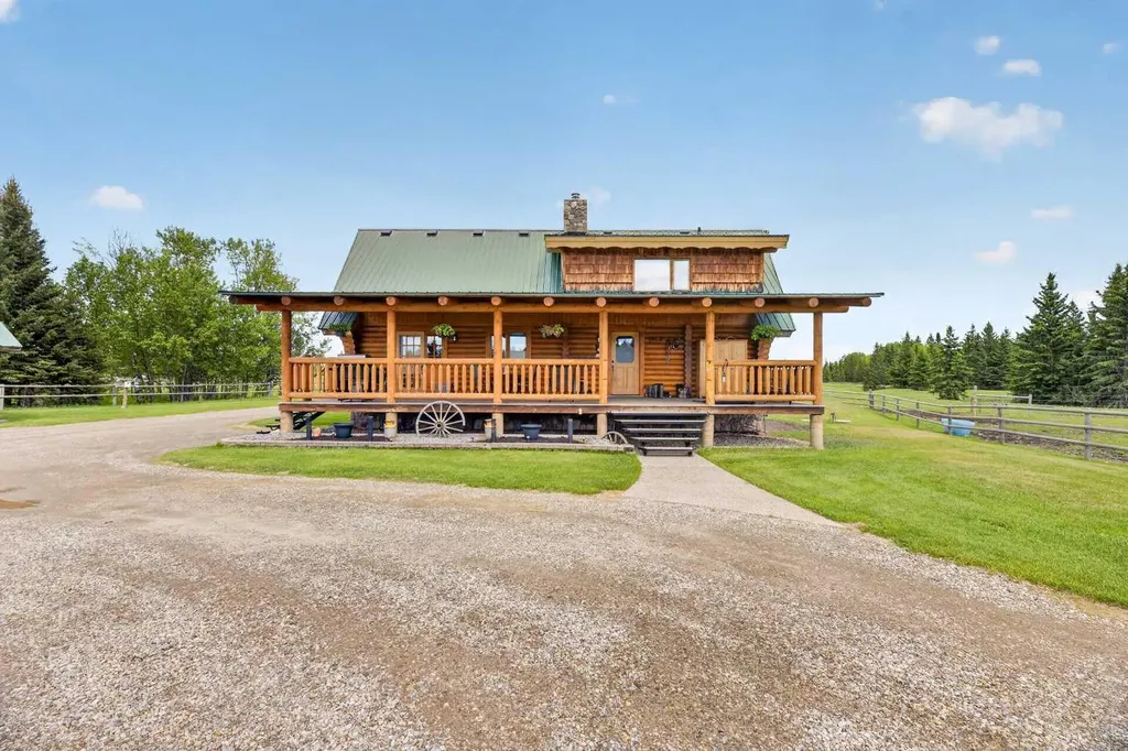 32460 Range Road 61 Rural Mountain View County AB T0M 1X0