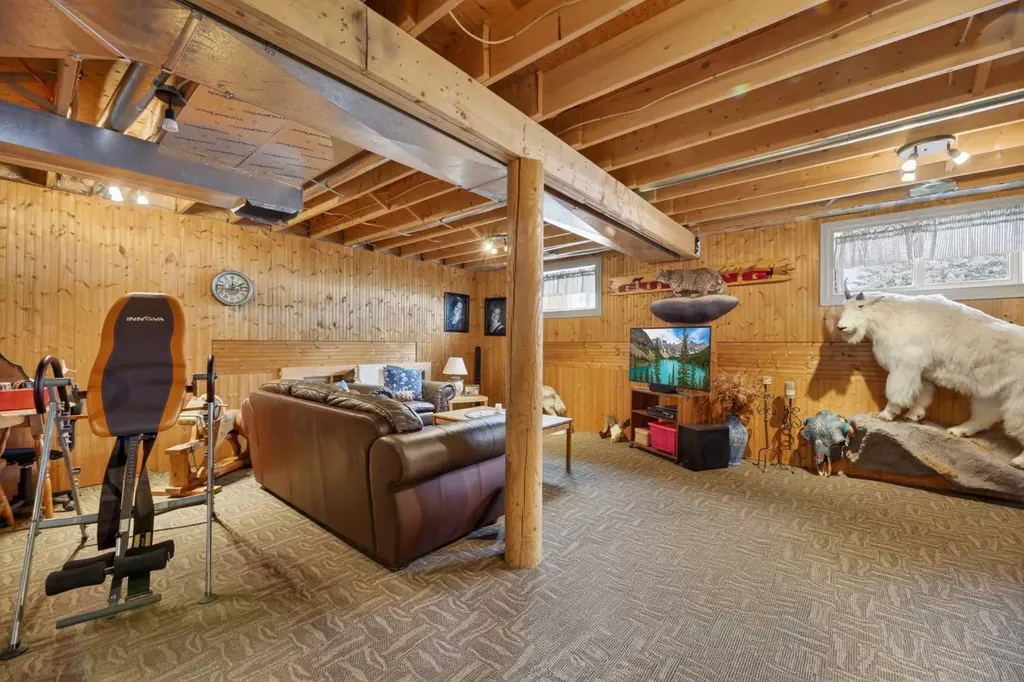 32460 Range Road 61 Rural Mountain View County AB T0M 1X0