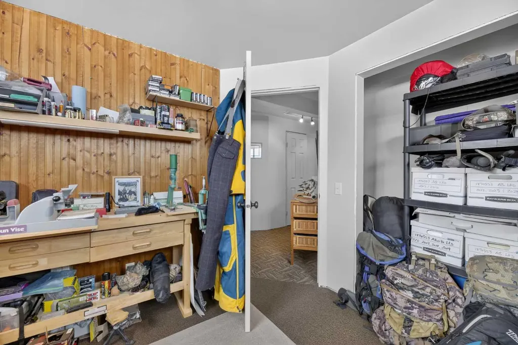 32460 Range Road 61 Rural Mountain View County AB T0M 1X0